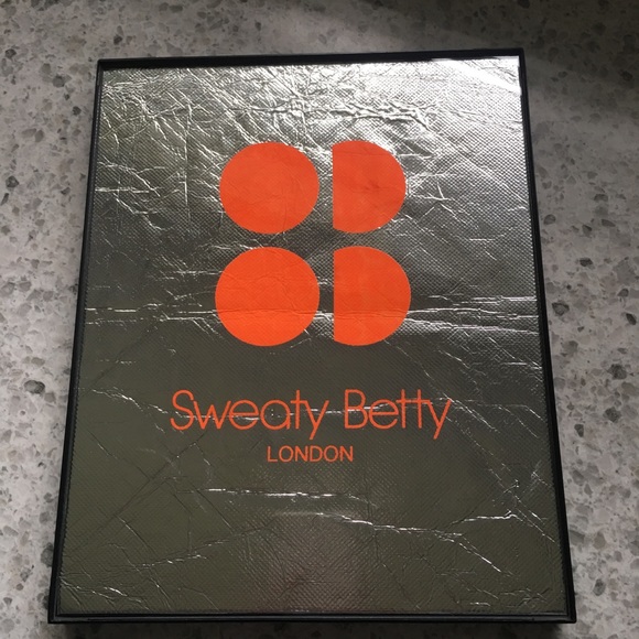 Authentic Sweaty Betty logo bag wall art - Picture 2 of 4